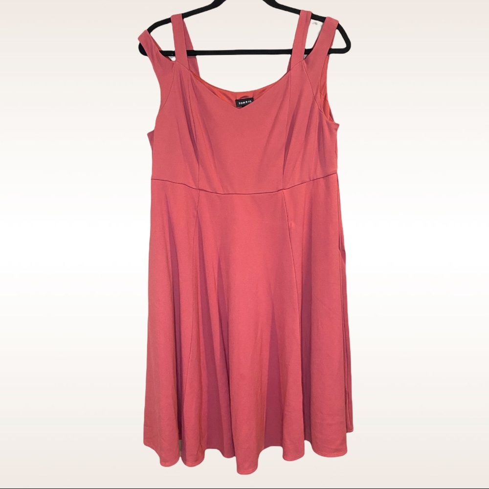 Torrid Cut Out Shoulder Fit & Flare Dress Sz 1